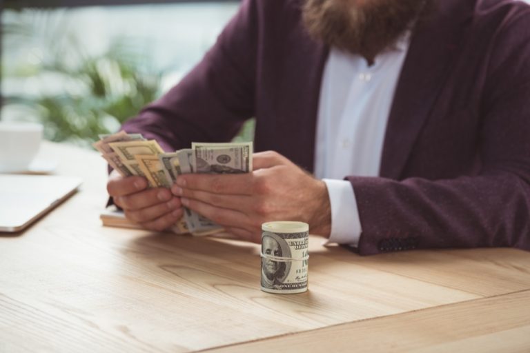 How To Save Money On Minimum Wage The Guide That Has It ALL